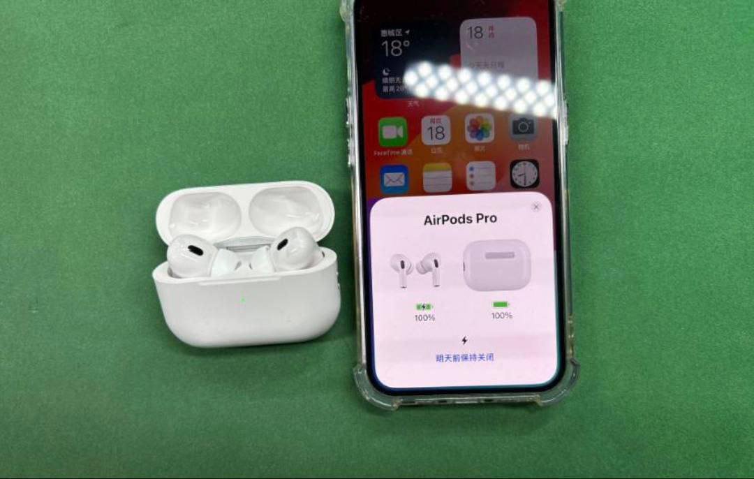 AirPods and AirPods Max and Apple Watch