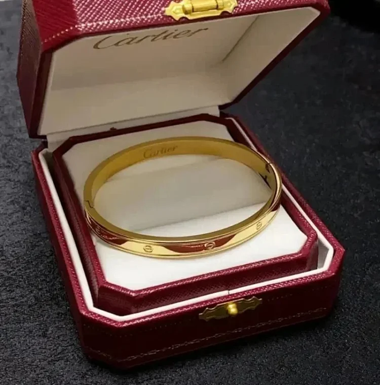 Cartier bracelet  0398