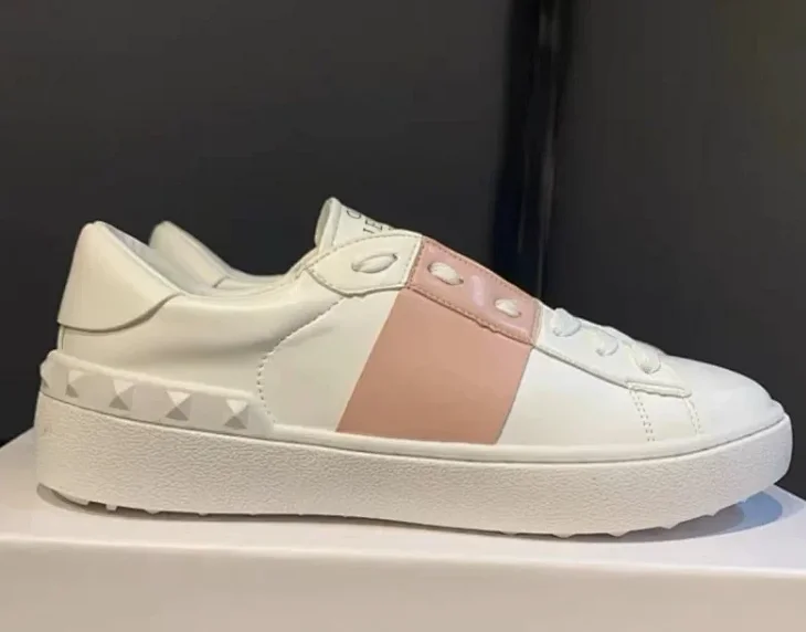 Valentino snakers