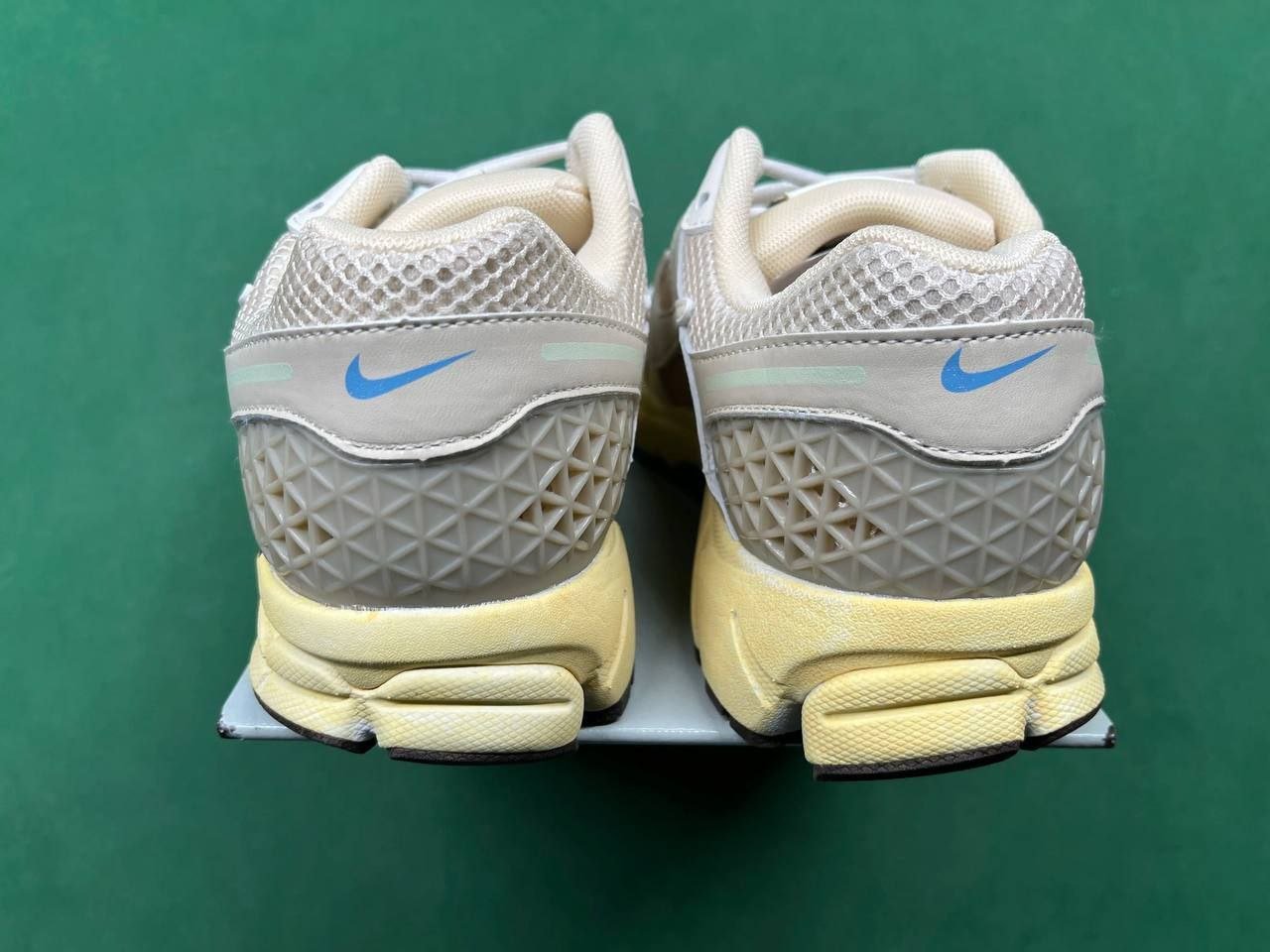 Nike Zoom Vomero 5 