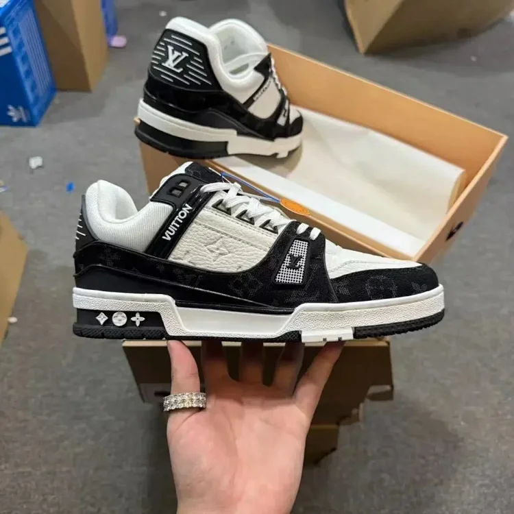 Louis vuitton trainer    