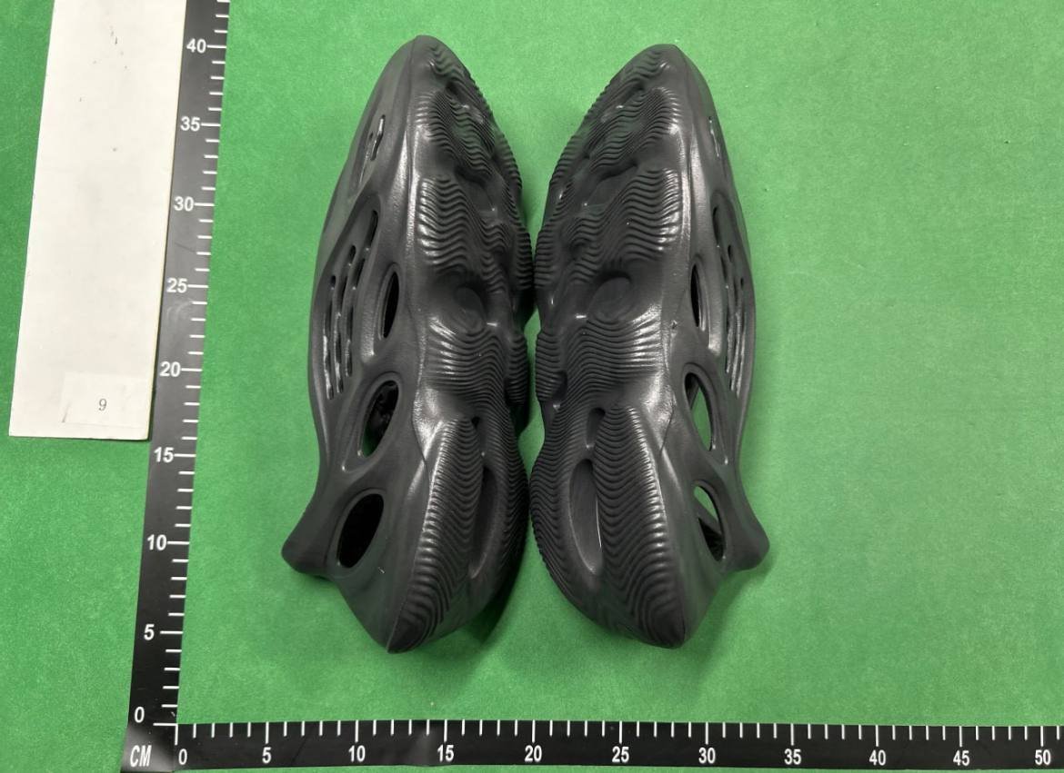 Youth beautiful slippers (non quality problems do not support no reason to return)