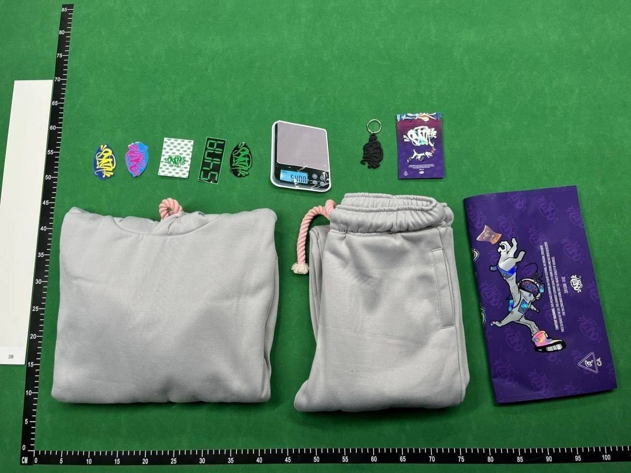 1 original Synaworld Set Sports Hoodie Pants