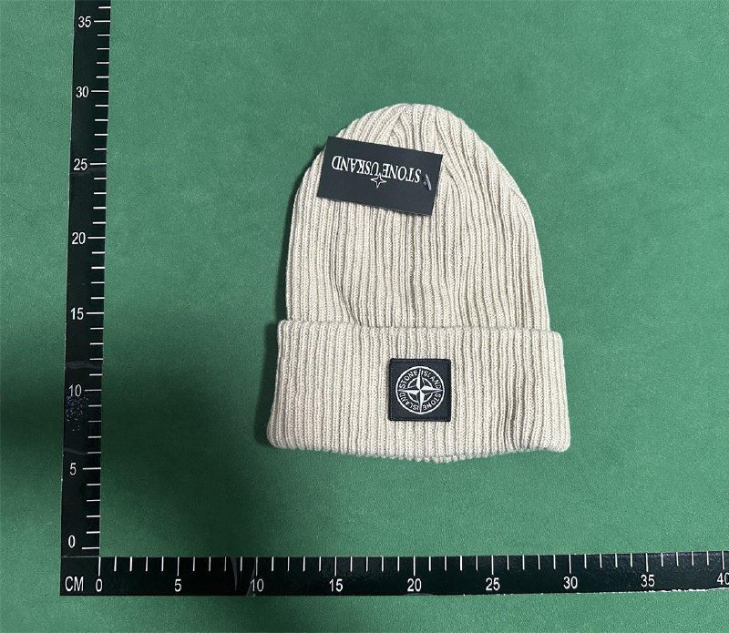 Stone Island Beanie（26+ Styles）