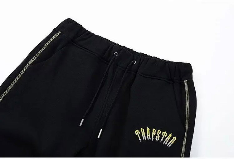 Trapstar gradient letter camouflage hooded casual suit