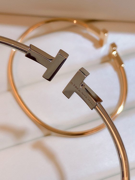 Tiffany diamond-free coil open bracelet