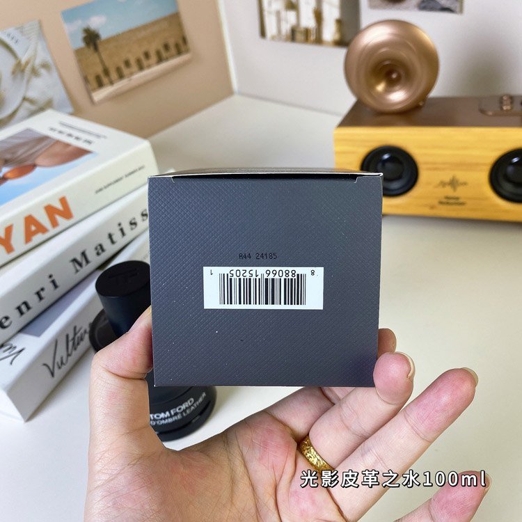 TOMFORD TF 24th Edition Light and Shadow Leather Water Perfume