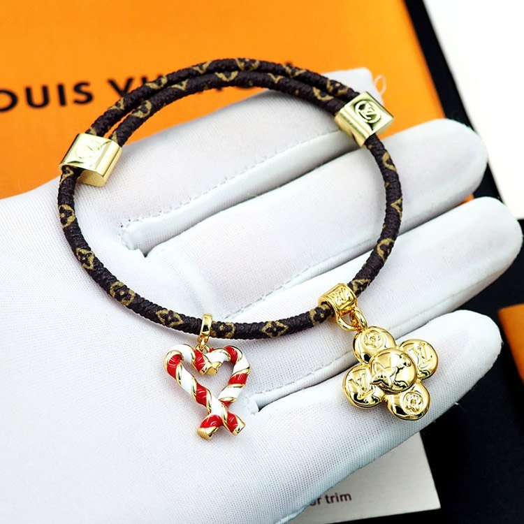  Louis Vuitton LV cord hanging mascot heart-shaped candy cane bracelet