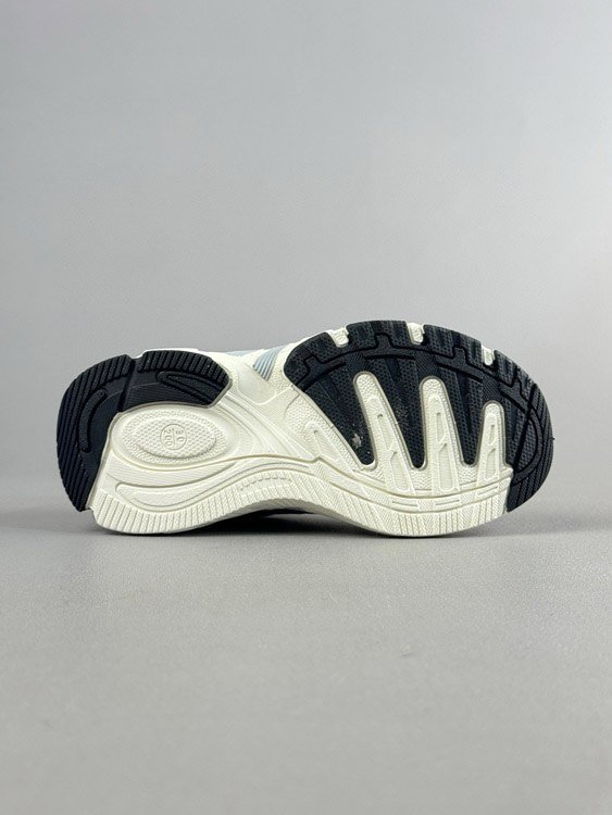 Adidas originals Response CL low-top running shoes for kids